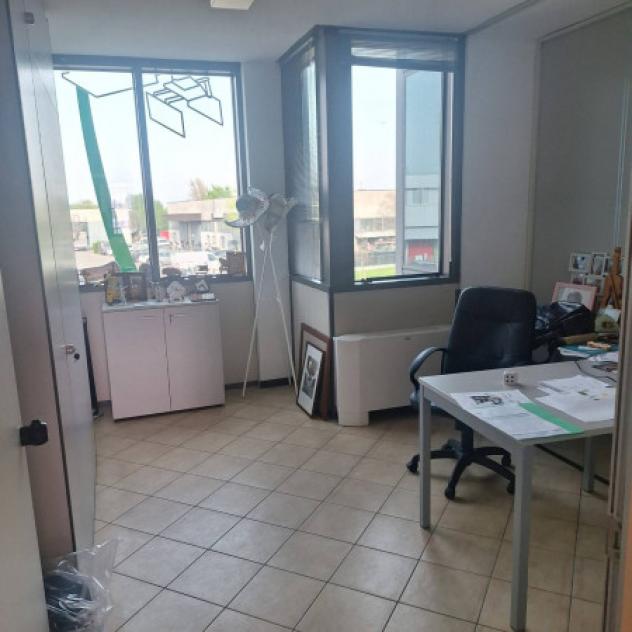 Immobile di 700 m² in affitto a Scandiano - Foto 11