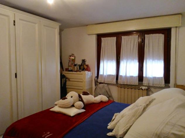 Villa bifamigliare su piu' piani con possibilita' di divisione in due unita' distinte con ingressi separati .La casa è cosi composta da : pt ingresso - Foto 3