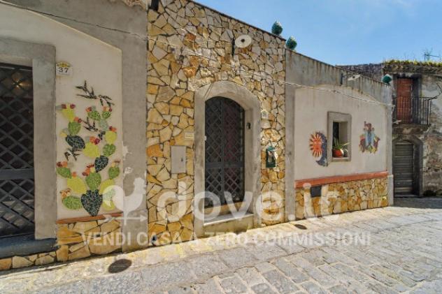 Casa indipendente di 145 m² con 4 locali in vendita a Castiglione di Sicilia