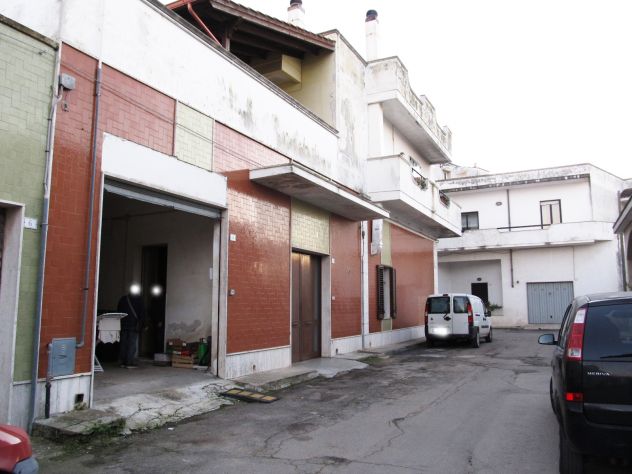 CENTRALE – AMPIO – CON TERRAZZO - Foto 6