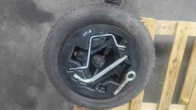 Kit Soccorso Crik e Ruotino di scorta 14 Pollici FIAT