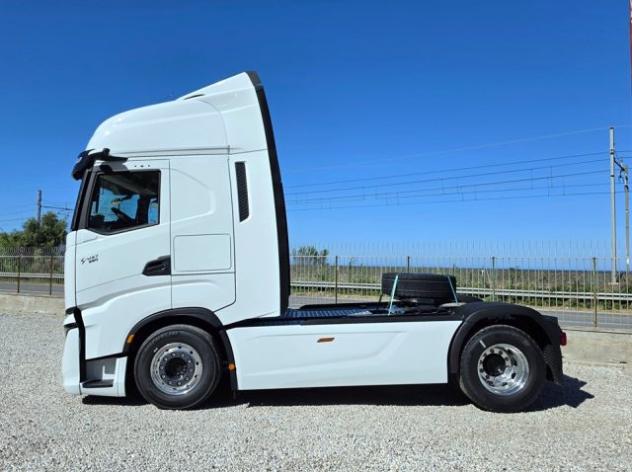 IVECO S-WAY 580 T/FP EU6 NUOVO INTARDER FULL OPTIONAL rif. 23912553 - Foto 4