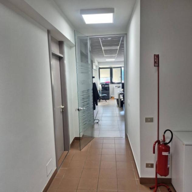 Immobile di 10000 m² con più di 5 locali in affitto a Maranello - Foto 17