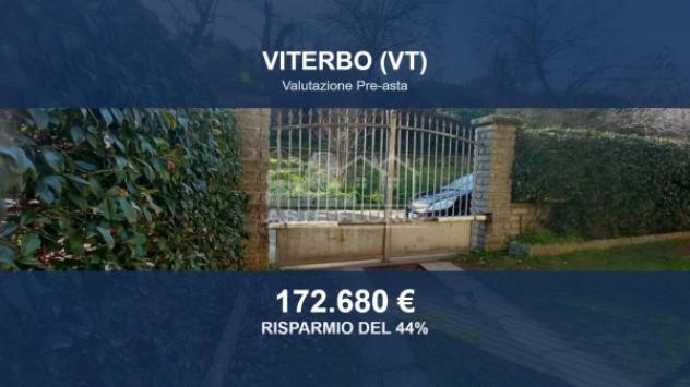 Immobile in asta di 113 m² con più di 5 locali e box auto in vendita a Viterbo