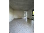 Locale commerciale con area esterna San Giovanni V.no  - Rif. T115