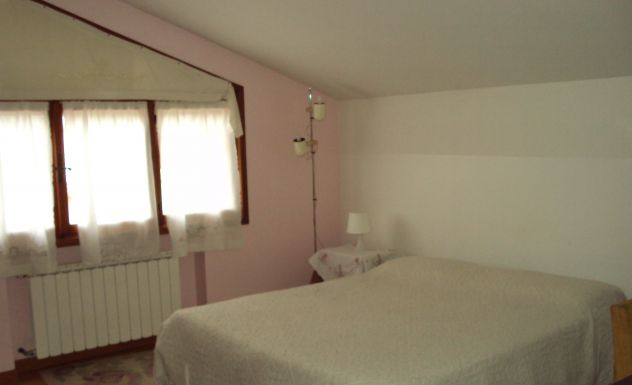 SPINEA CENTRO CAMERA GRANDE IN VILLETTA