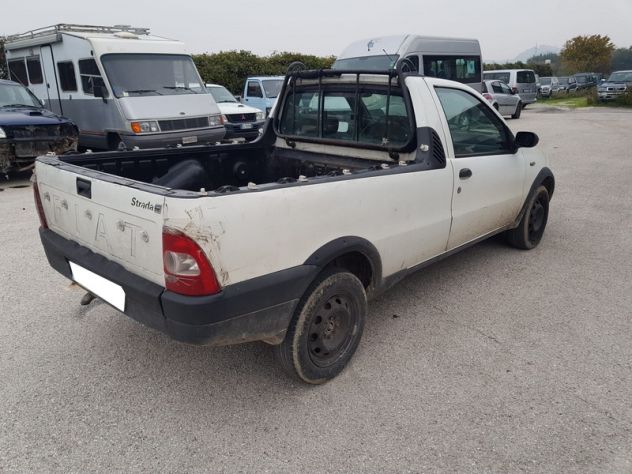 Fiat Strada 1.9 JTD Pickup - Foto 6