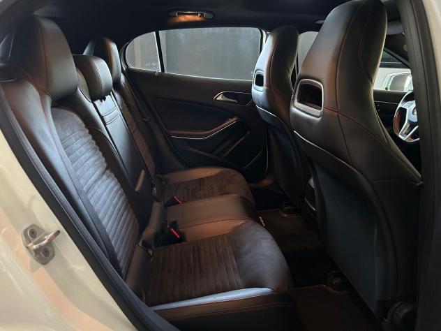 Mercedes-Benz GLA 200 CDI Premium - Foto 8