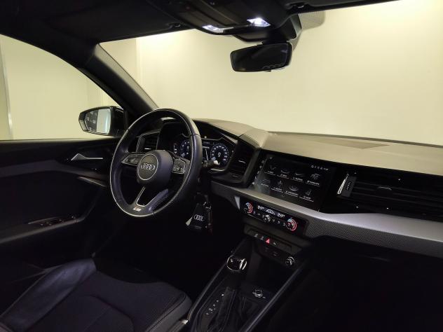 Audi A1 A1 allstreet 30 1.0 tfsi Identity Contrast 110cv s tronic - Foto 8