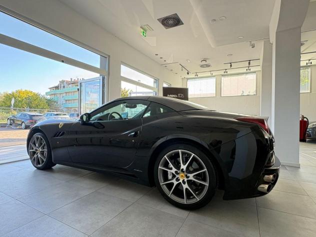 FERRARI - California - - Foto 6