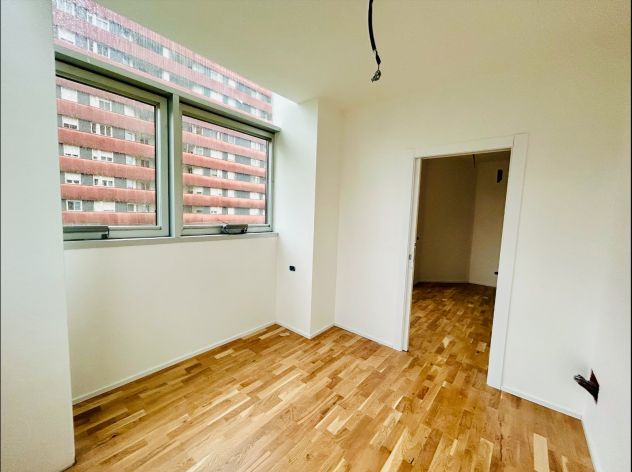 VENDESI 3 LOCALI RISTRUTTURATO A NUOVO IN VIA TRASIMENO - Foto 5