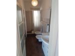 TRILOCALE CON TERRAZZO: 350 euro MINIME SPESE