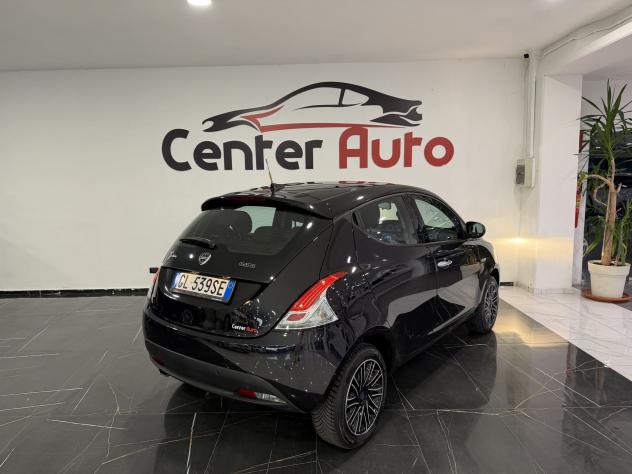 Lancia Ypsilon 1.0 FireFly 70cv S&S Hybrid GOLD PLUS - Foto 4