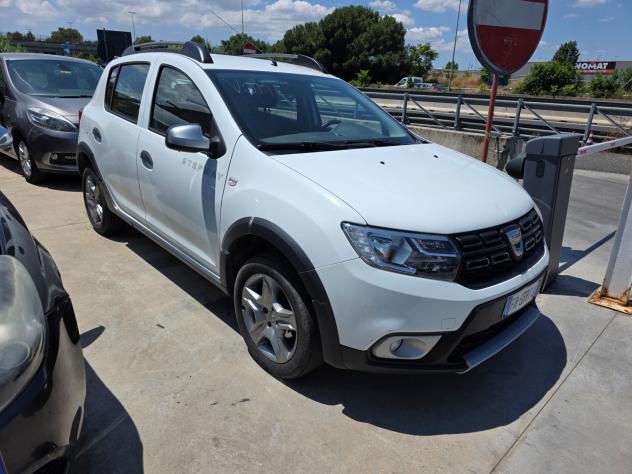 Dacia Sandero Stepway 1.5 dCi 8V 90CV Start&Stop - Foto 2
