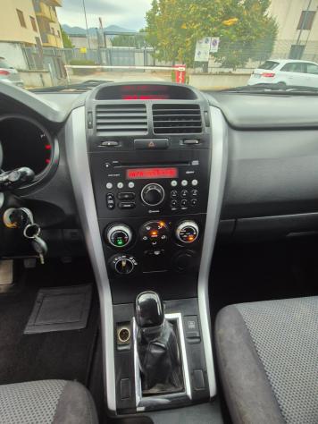 Suzuki Grand Vitara 1.9 DDiS 3 porte - Foto 9
