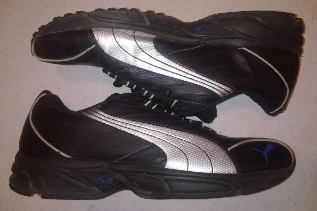 Scarpe da ginnastica Puma misura 46 in morbida pelle nera