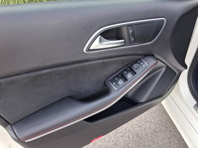Mercedes-Benz Classe A 200 d Premium auto my16 - Foto 10