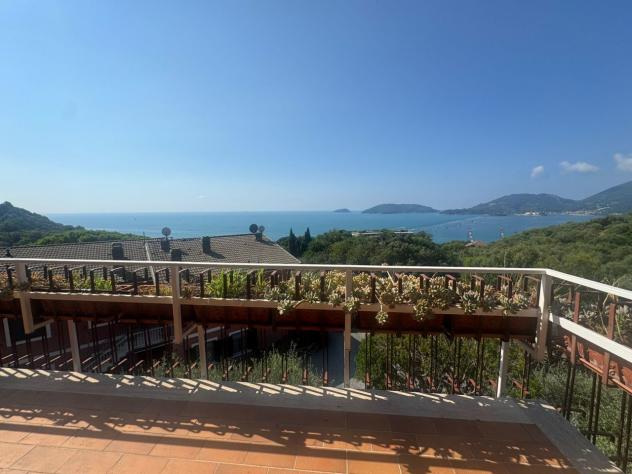 Pentalocale in vendita a Lerici