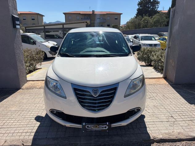 LANCIA YPSILON - NEOPATENTATI - 2 UNITDISP - Foto 7