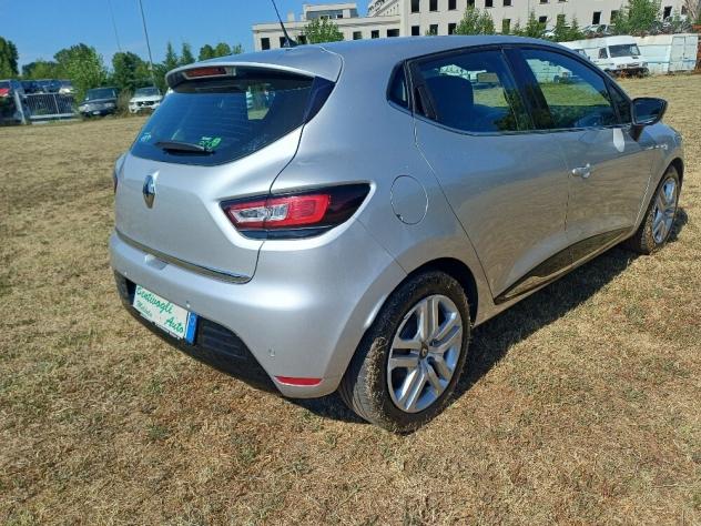 Renault Clio dCi 8V 75 CV 5 porte Moschino Zen - Foto 8