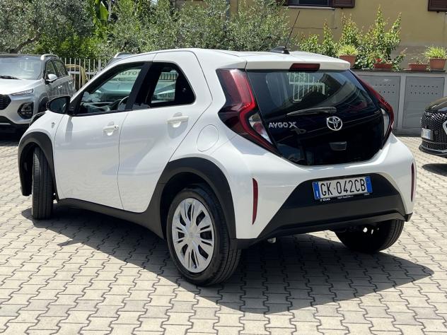 Toyota Aygo X 1.0B (72 CV) Active - Foto 5