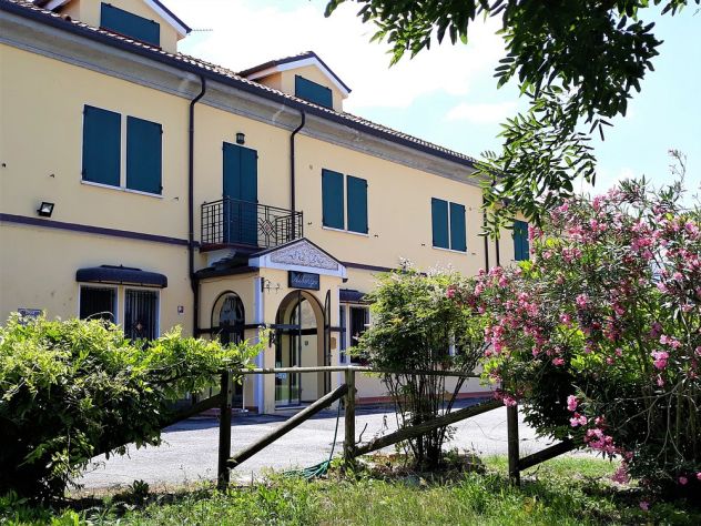CUOCA/O PART TIME IN HOTEL - Foto 5