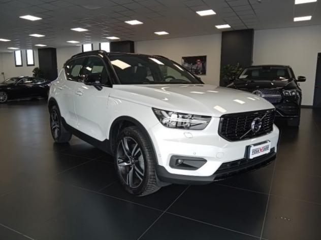 VOLVO XC40 T5 Recharge Plug-in Hybrid R-design rif. 23827224 - Foto 3