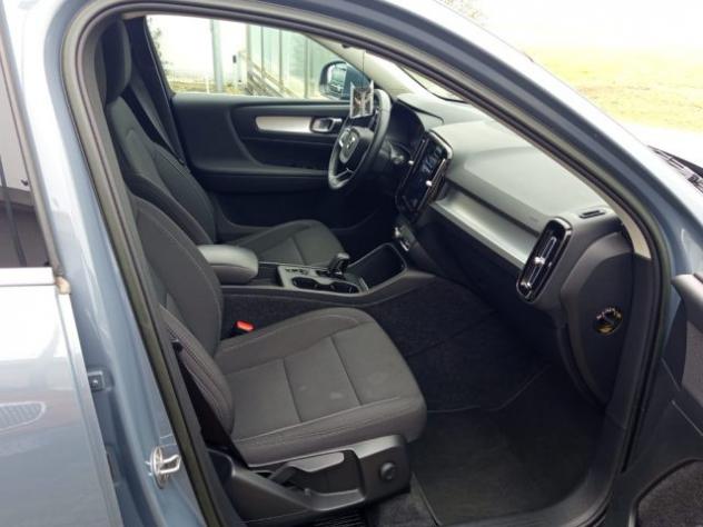 VOLVO XC40 T4 Recharge Plug-in Hybrid aut. MOMENTUM CORE rif. 23885422 - Foto 8