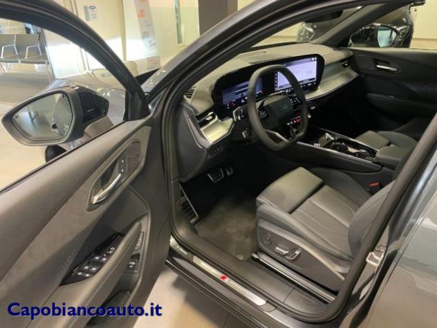 AUDI Q3 TFSI 150 kW S tronic quattro S line edition rif. 24135713 - Foto 9