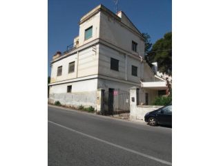 CIRCONV. ALTA, VILLA CAROLINA,