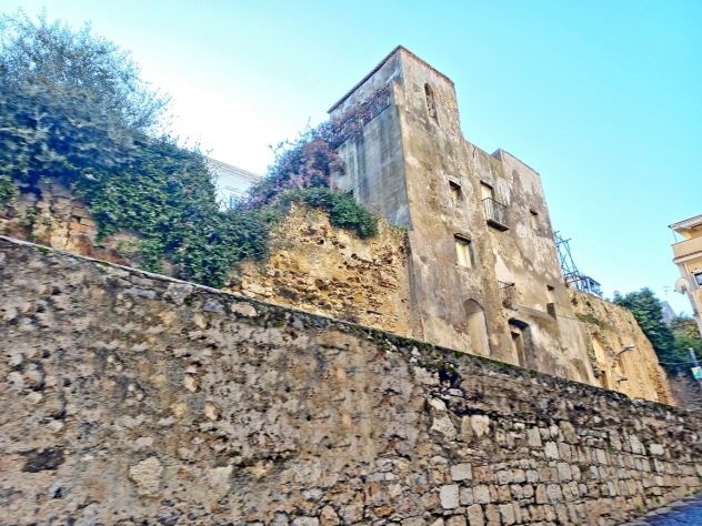 VG08 Antica chiesa e convento nel centro storico - Foto 10