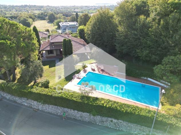 Villa 6 locali - Rif. SO002