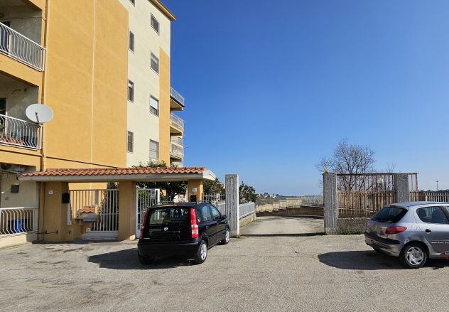 🏡 APPARTAMENTO PANORAMICO CON ASCENSORE E BOX AUTO – VENOSA (PZ) - Foto 3