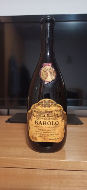 VENDO BOTTIGLIA DI VINO BAROLO DOC 1973