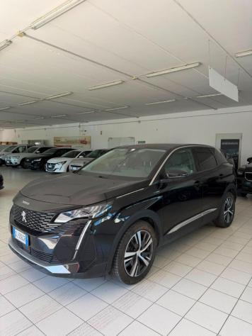 PEUGEOT - 3008 - Hybrid 225 e-EAT8 Allure Pack