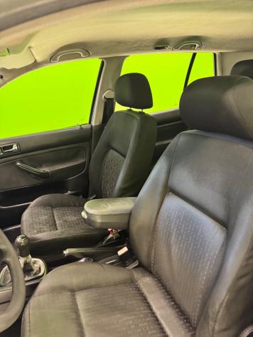 Volkswagen Golf 1.9 TDI/101 CV cat Var. Comfortline - Foto 10