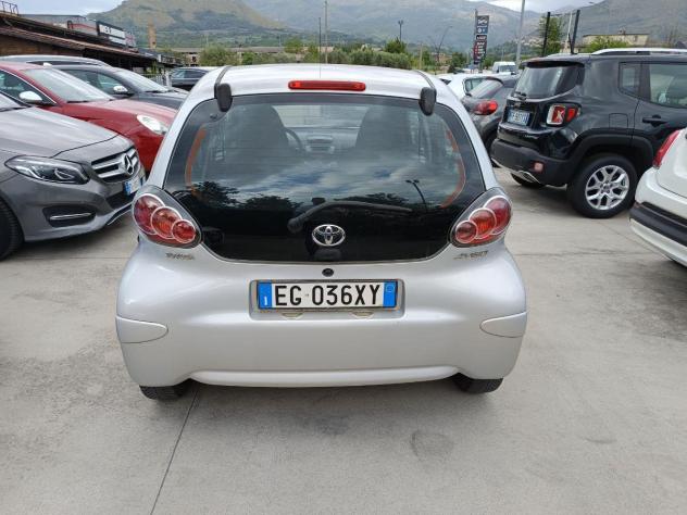 TOYOTA Aygo 1.0i 68CV - NEOPATENTATI - Foto 8