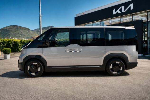 KIA PV5 Passenger Elettrico 71,2 kWh EARTH ( AZIENDALE ) rif. 23808510 - Foto 4