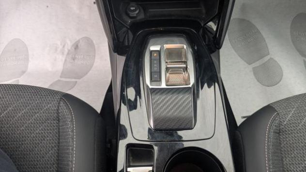 PEUGEOT 208 HYBRID ALLURE eDCS6 1.2cc 110cv rif. 24212167 - Foto 9