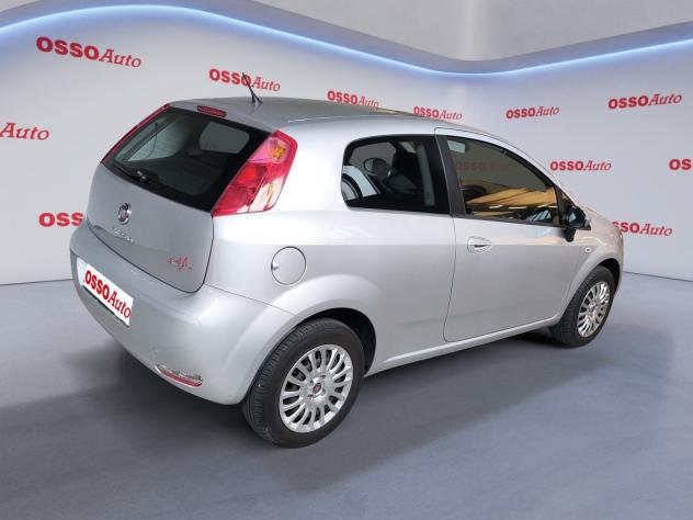 FIAT Punto 1.2 BENZINA 69 HP 3P STREET NEOPATENTATI - Foto 3