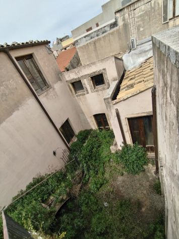 MELILLI-CENTRO STORICO:PALAZZO STORICO DI FINE 800 CON AFFRESCHI - Foto 10