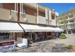 Locale commerciale in vendita a Cervia