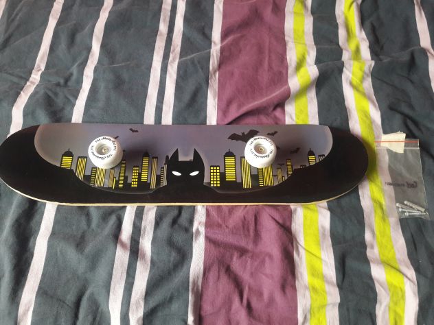 Appendiabiti skateboard - NUOVO