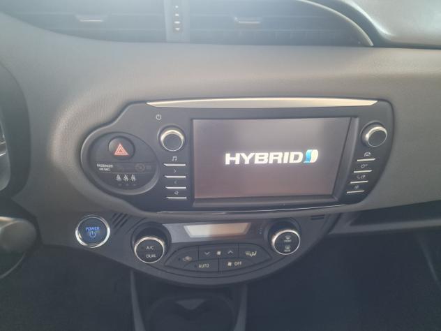 Toyota Yaris 1.5 Hybrid Automatica - Foto 9