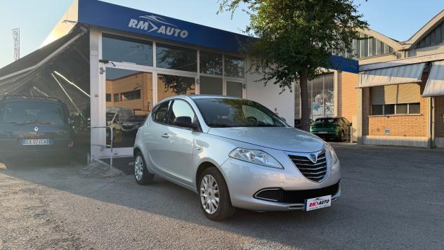 Lancia Ypsilon 1.2 69 CV - Foto 2