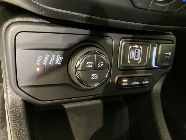 Jeep Renegade 4xe 1.3 T4 PHEV 240cv North Star 4xe Auto - Foto 9