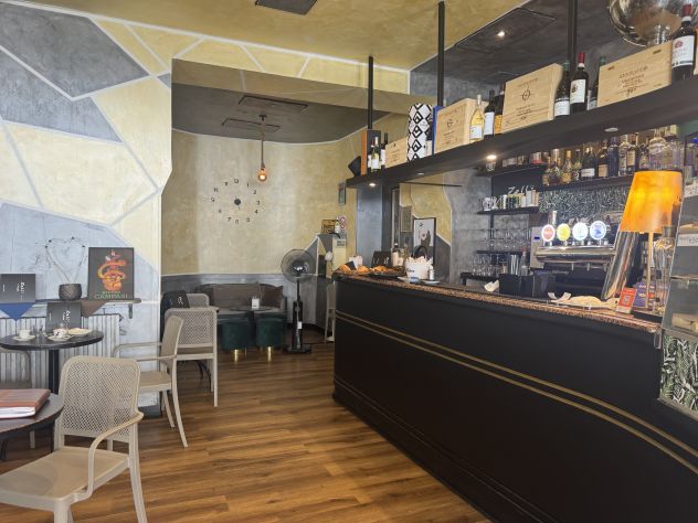 COCKTAIL BAR IN GESTIONE IN SAN SALVARIO - Foto 4