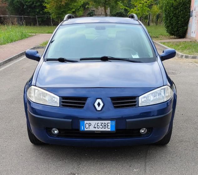 Renault Megane Mane 1.6 16V 5 porte GPL Luxe Dynamique - Foto 4