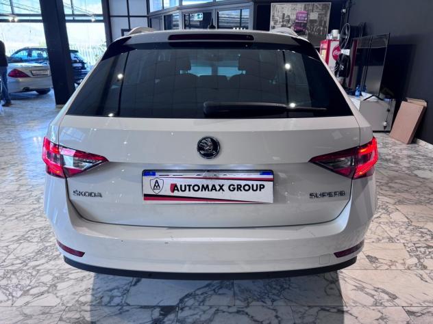 Skoda Superb 2.0 TDI 150 CV SCR DSG Wagon SportLine - Foto 5