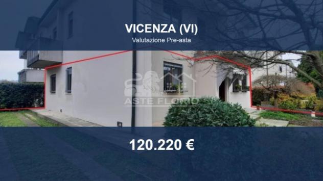 Immobile in asta di 131 m², box auto in vendita a Vicenza